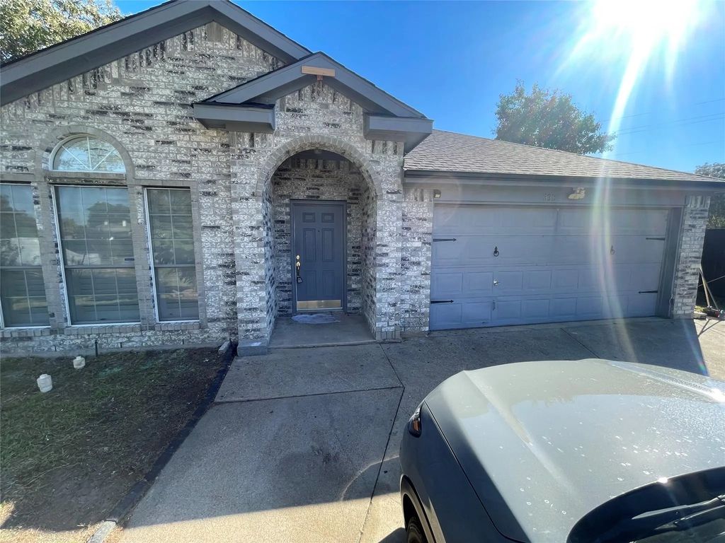 338 Old Pecan, Garland
