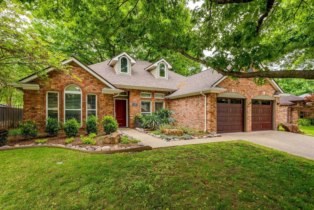 1236 Rio Grande Drive, Benbrook