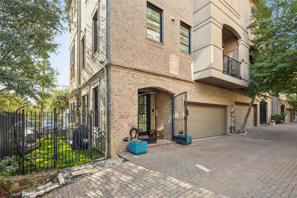 3637 Oak Lawn Avenue, Dallas