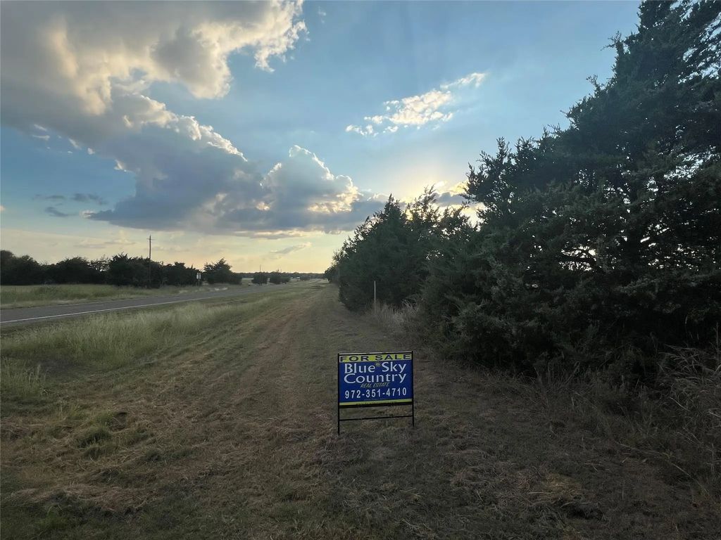 13762 Sw Fm 639, Barry