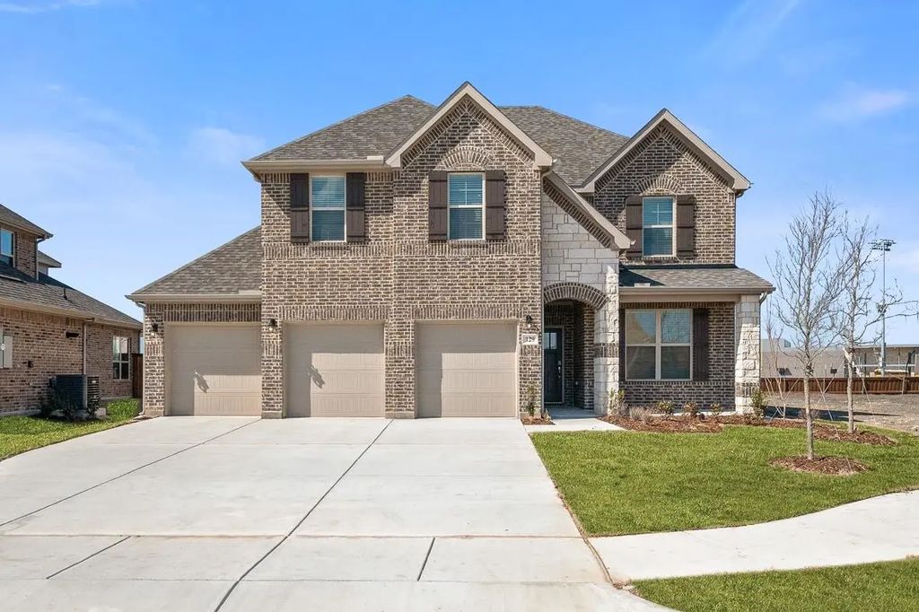 129 Heritage Hill Drive, Forney