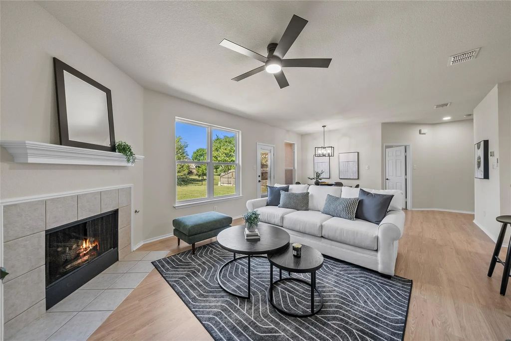 11909 Hickory Circle, Fort Worth