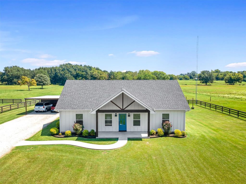 95 County Road 2323, Sulphur Springs