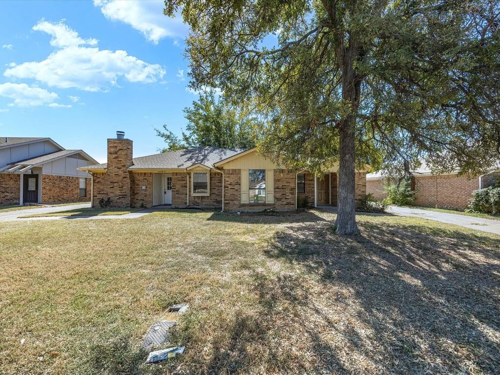 2408 Ventura Drive, Arlington