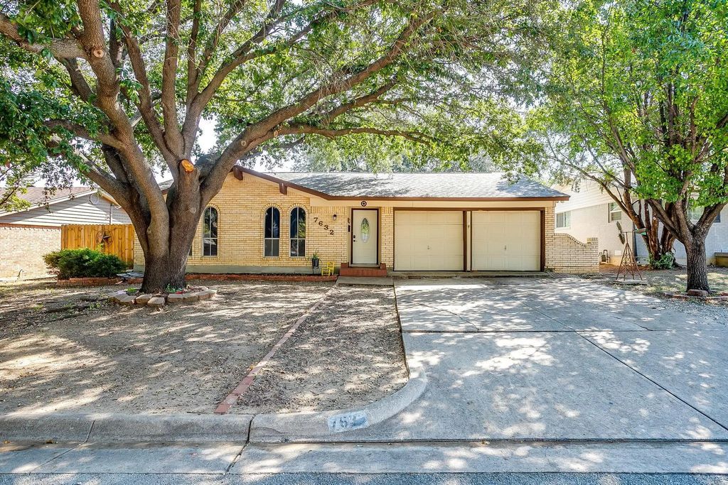 7632 Terry Drive, North Richland Hills
