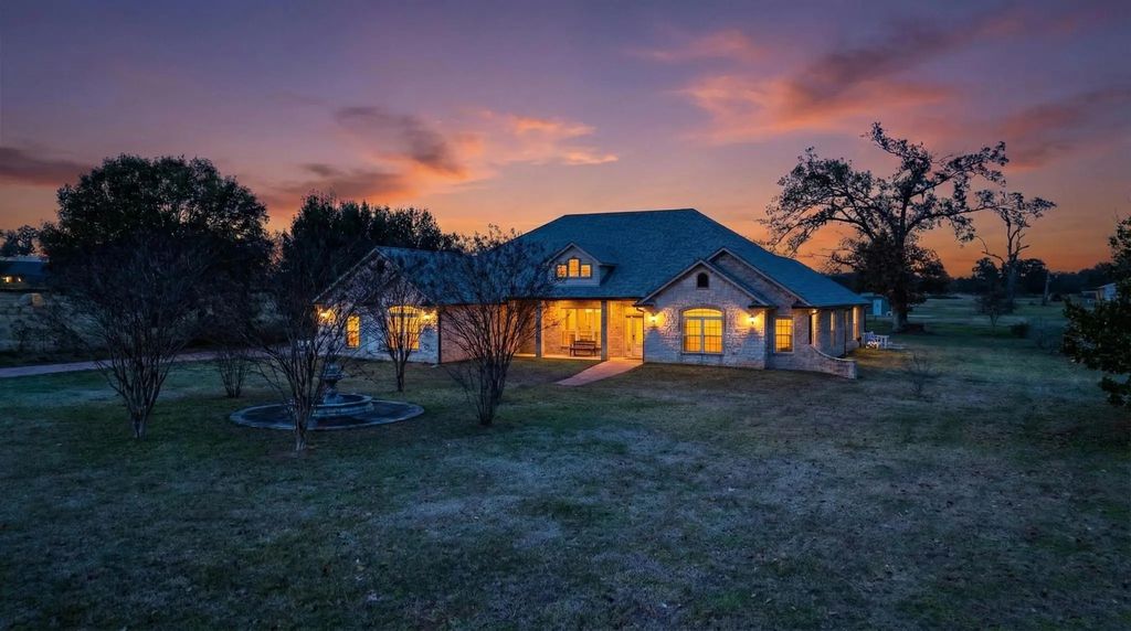 7762 N State Highway 110, Tyler