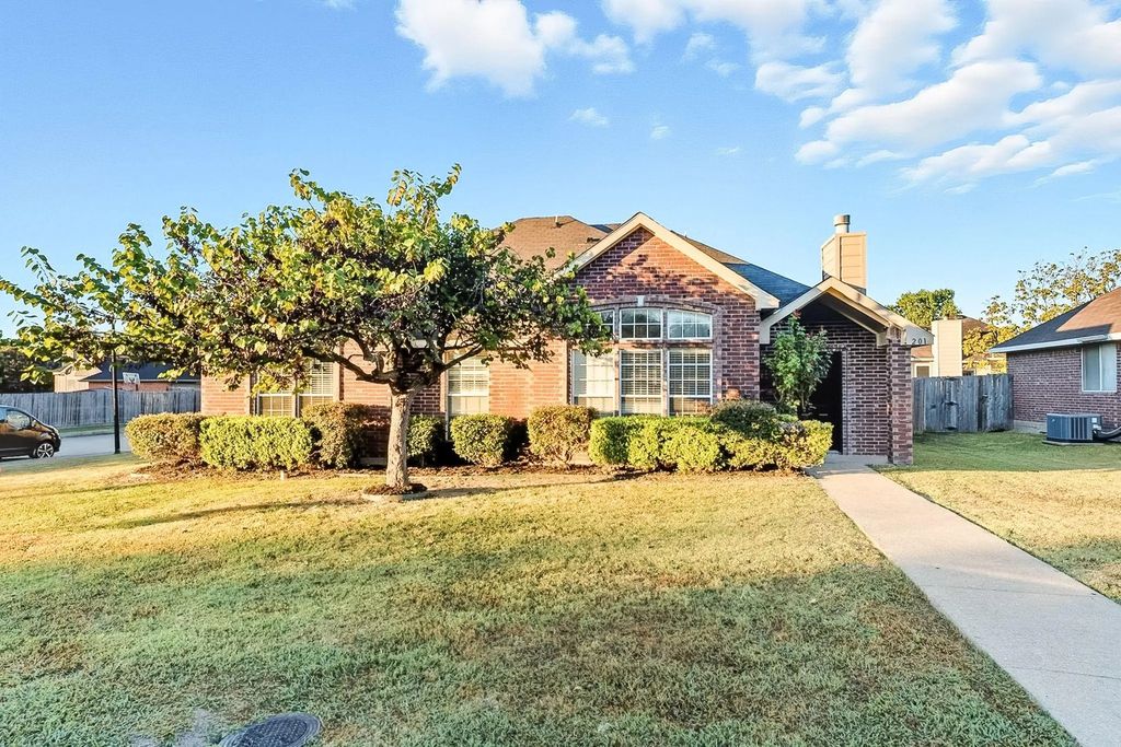 201 Parkway Court, Rockwall