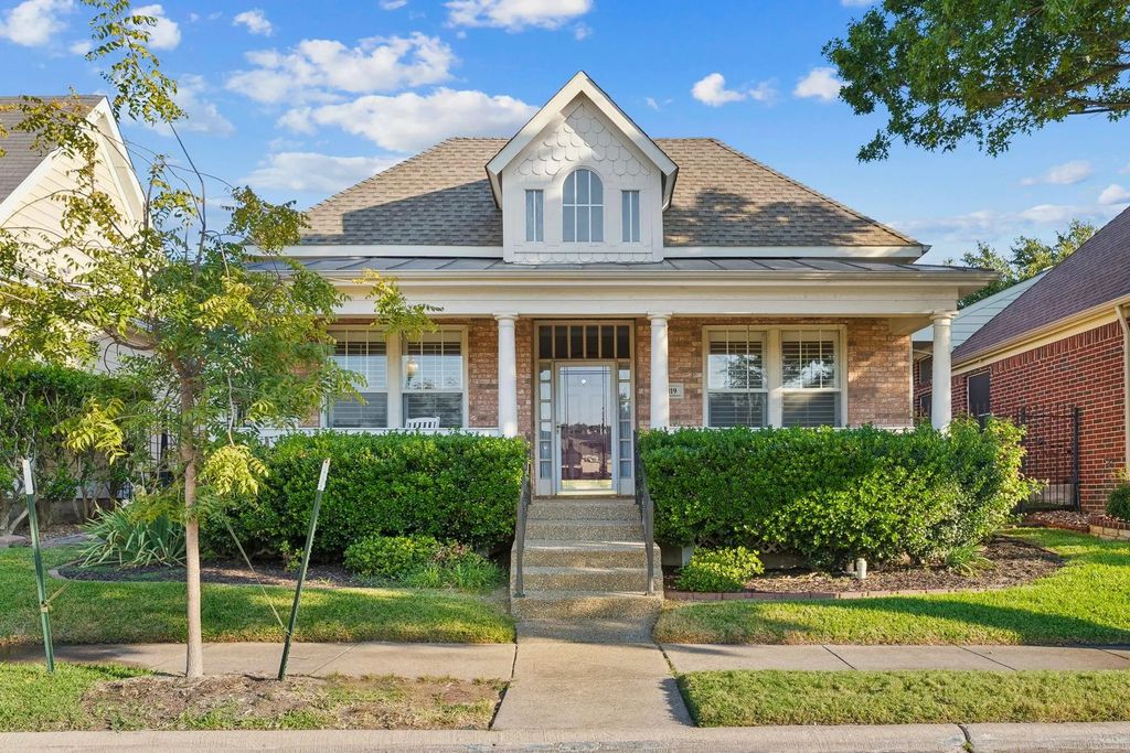 1819 Morning Glory, Carrollton