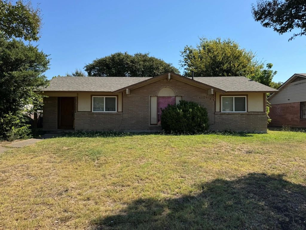 7850 Mirage Valley Drive, Dallas
