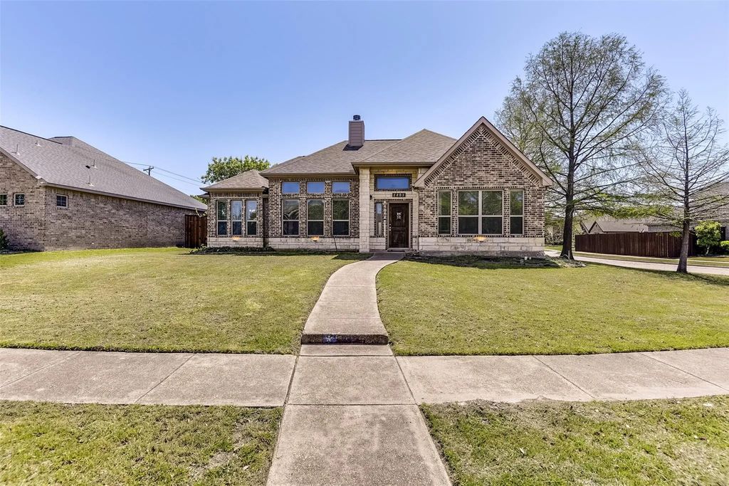 8518 Linda Vista Drive, Rowlett