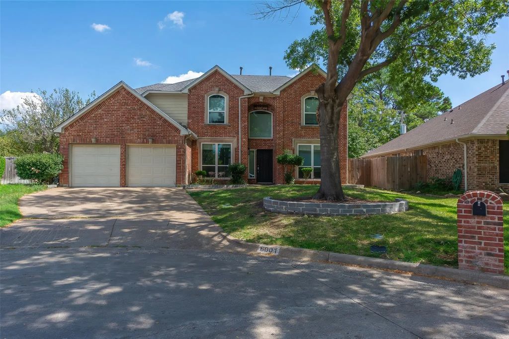 6001 Pinwood Circle, Arlington