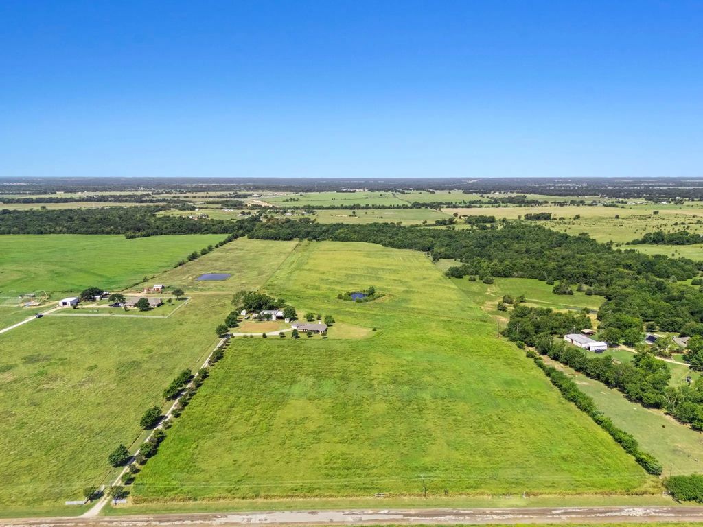 795 Vz County Road 3412, Wills Point