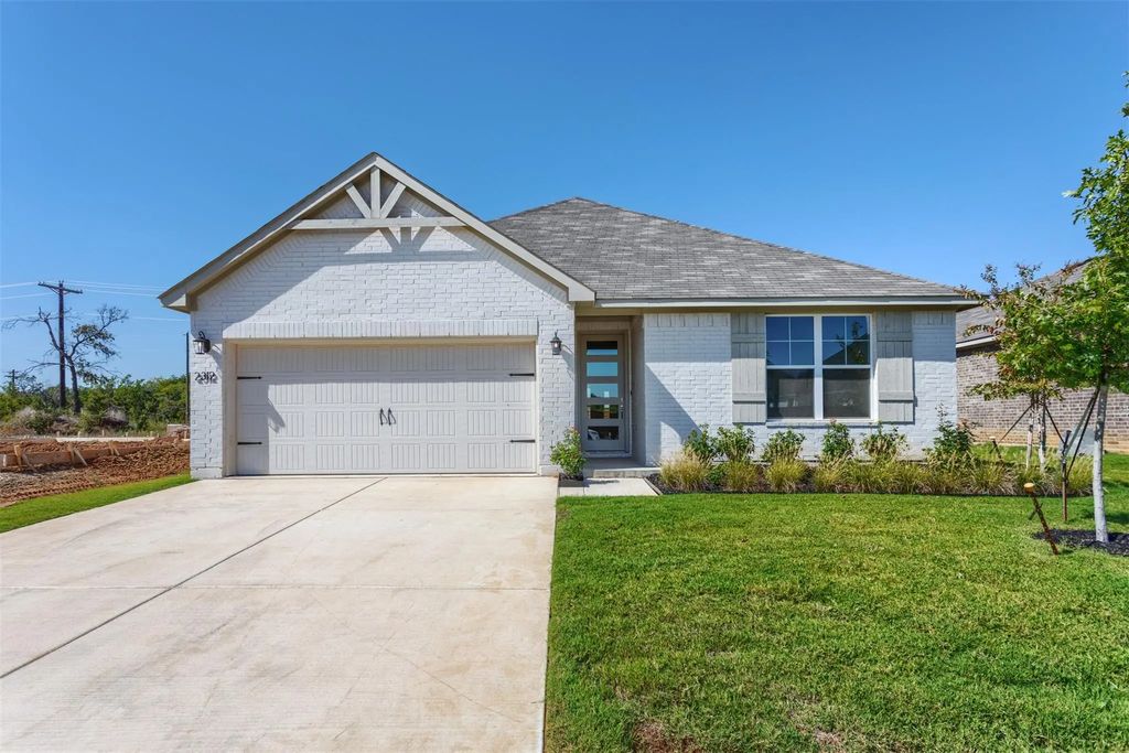 2312 Glasgow Way, Denton