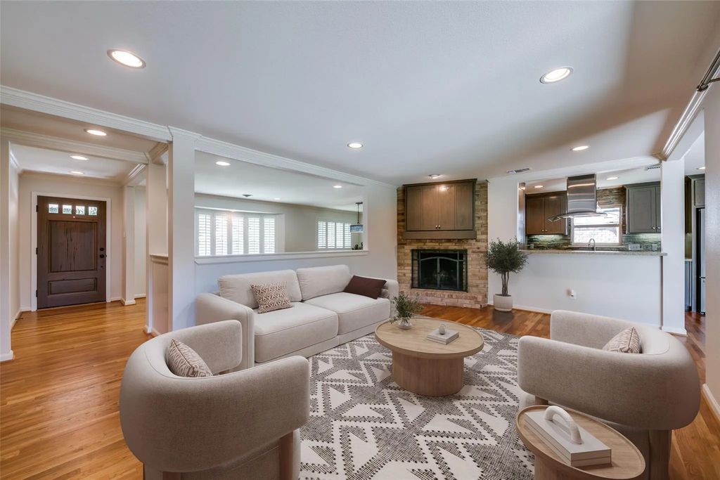 6815 Santa Maria Lane, Dallas