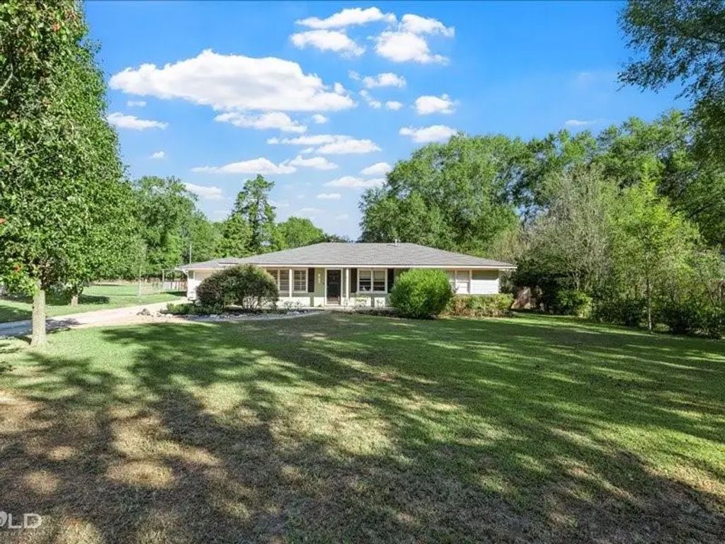 1816 Live Oak Drive, Shreveport