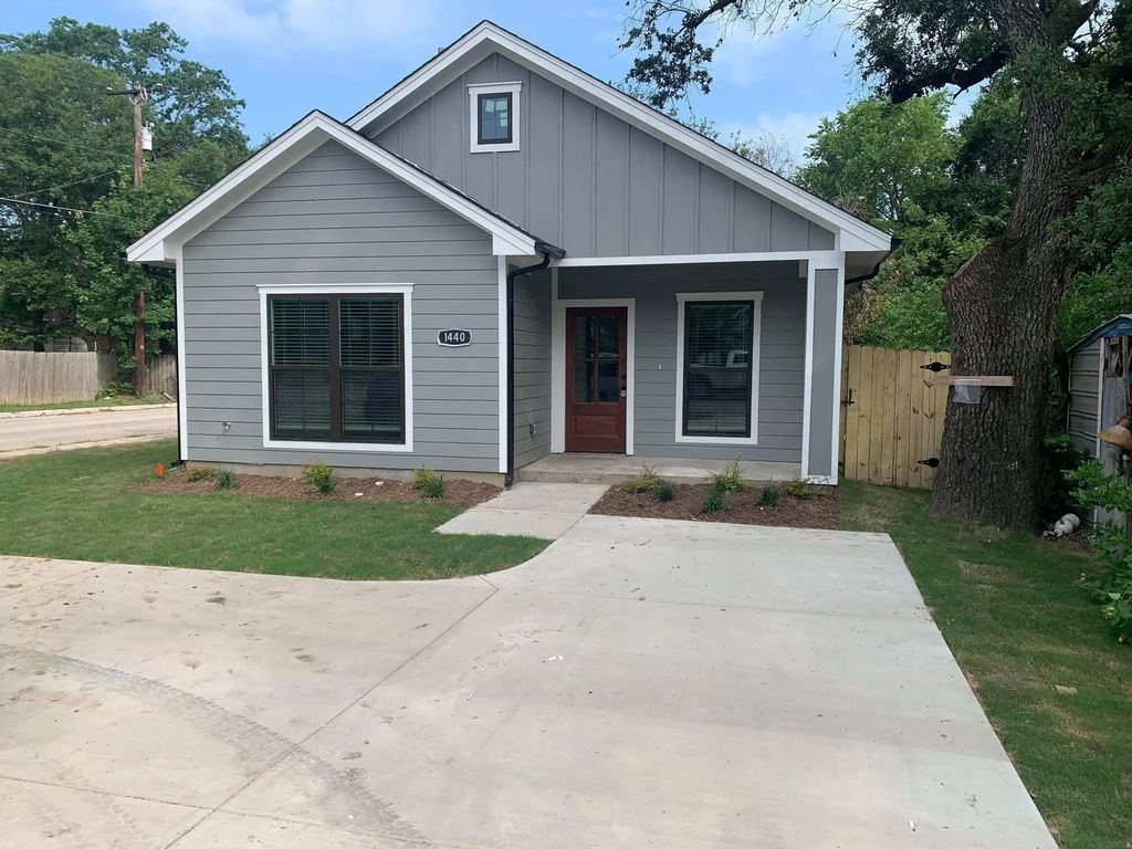 1440 W Park Avenue, Corsicana