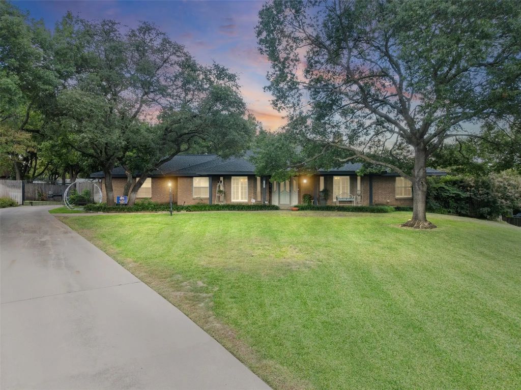 7801 Timberwood Court, Fort Worth