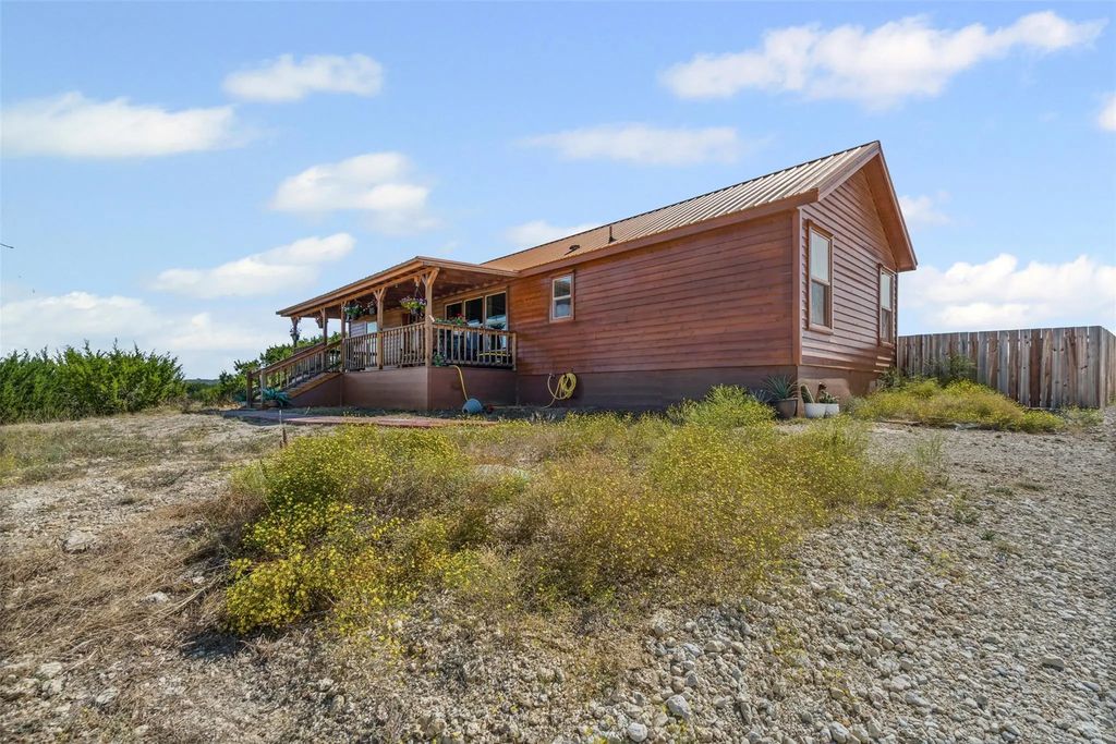 1321 Private Road 16021, Jonesboro