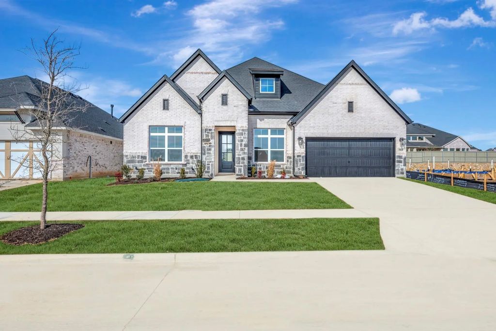 2908 Mayfair Lane, Northlake