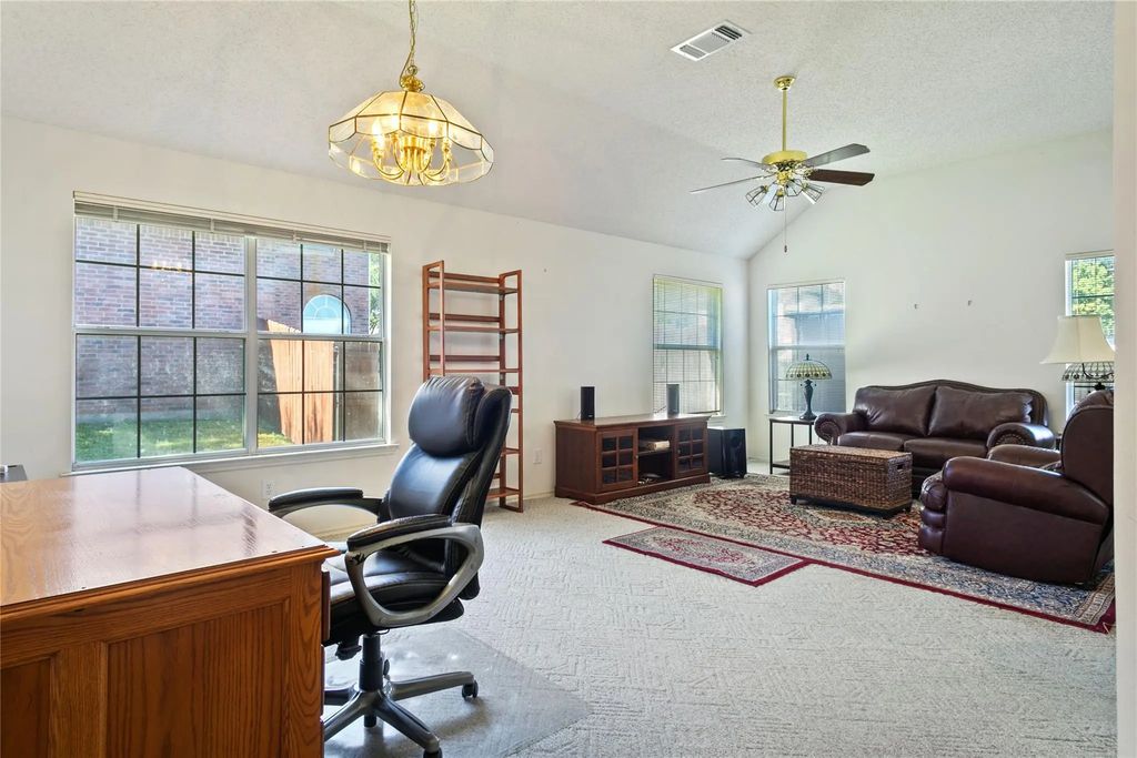 2213 Sky Harbor Drive, Plano