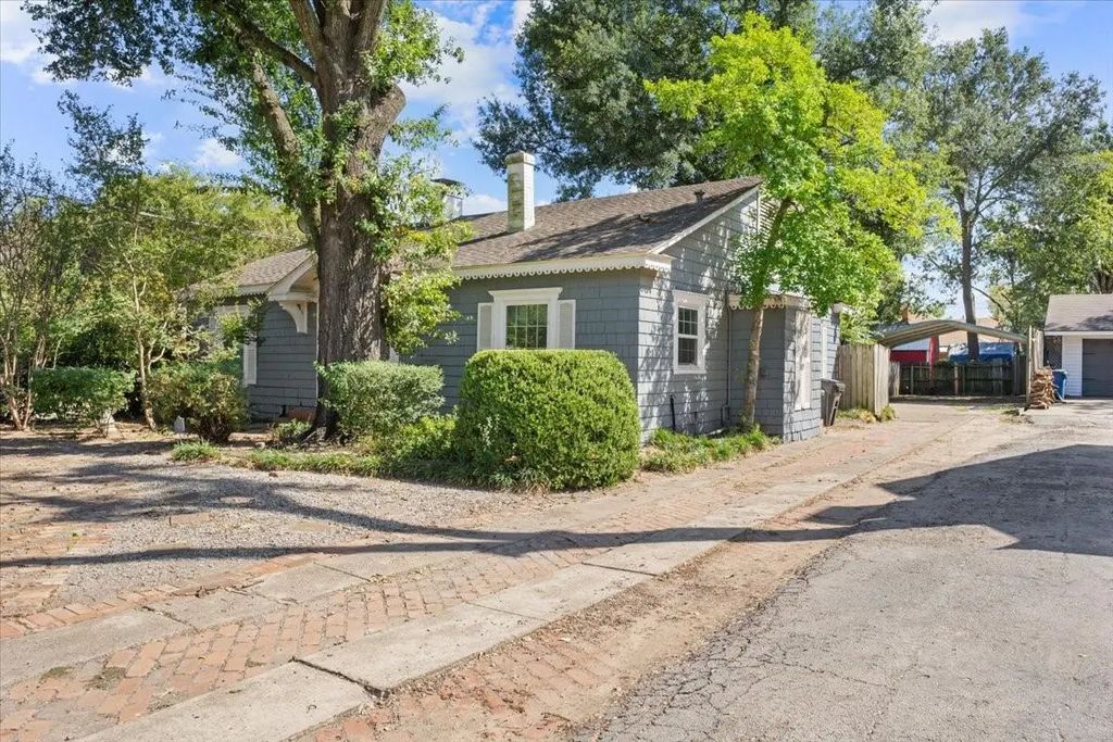1501 Sycamore Avenue, Corsicana