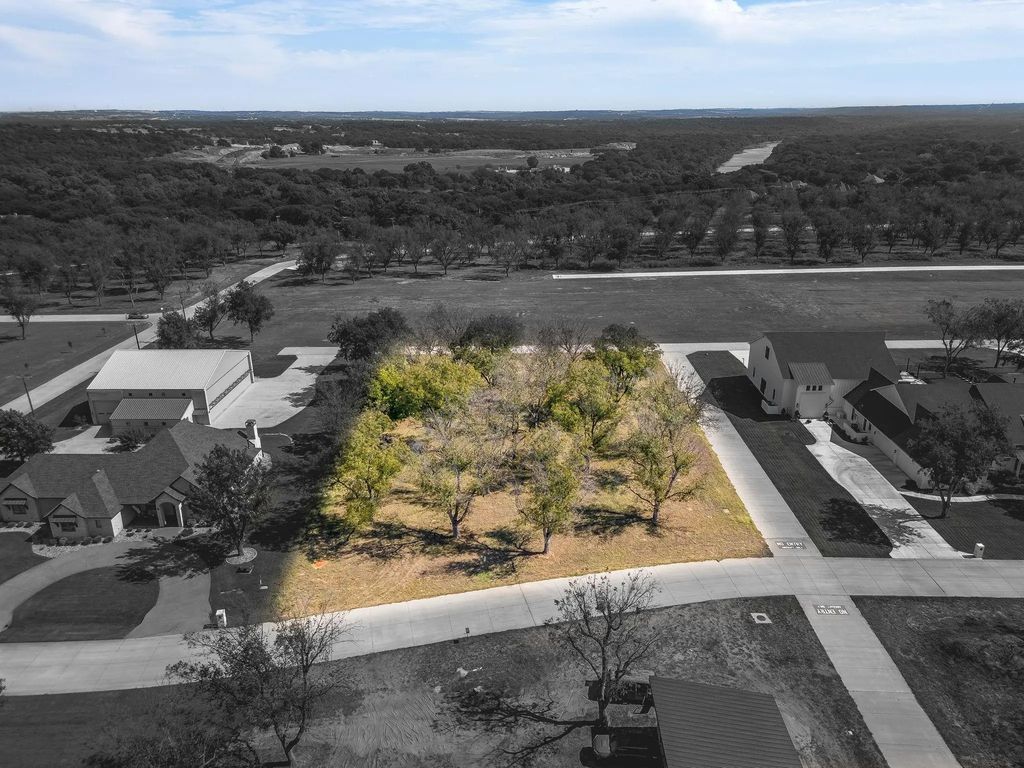 9002 King Air Drive, Granbury