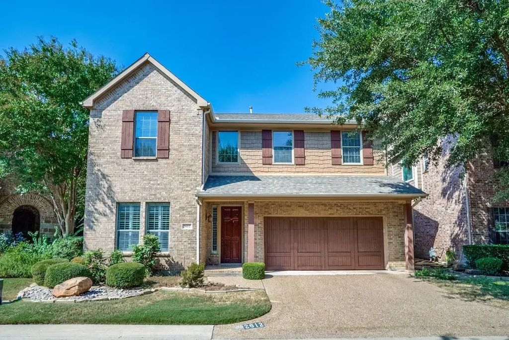 2612 Waters Edge Lane, Fort Worth