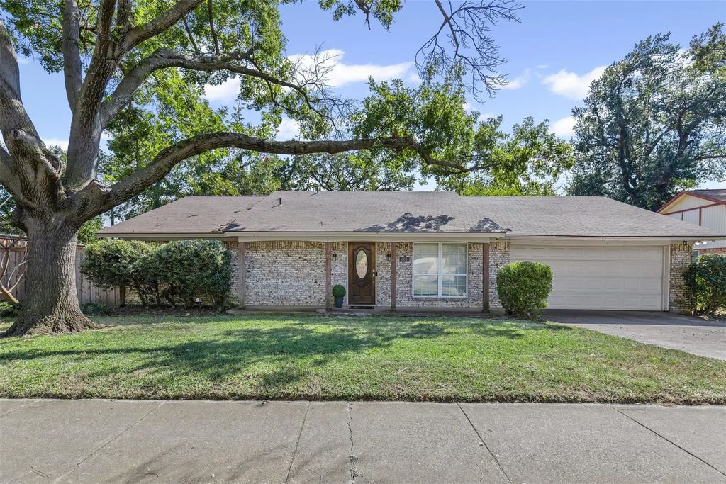 604 E Mitchell Street, Arlington