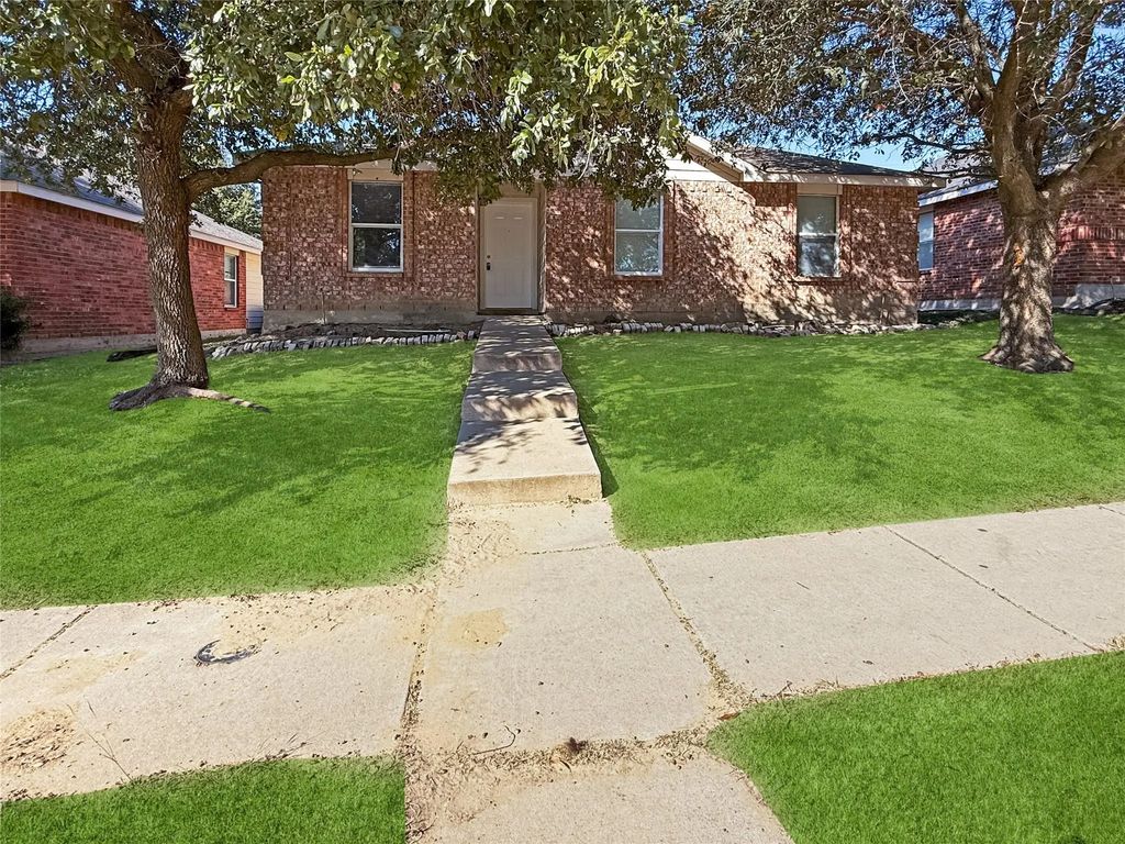 745 Grambling Drive, Dallas