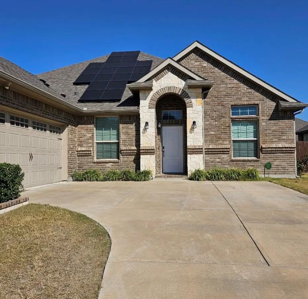 515 Golden Bell Drive, Glenn Heights