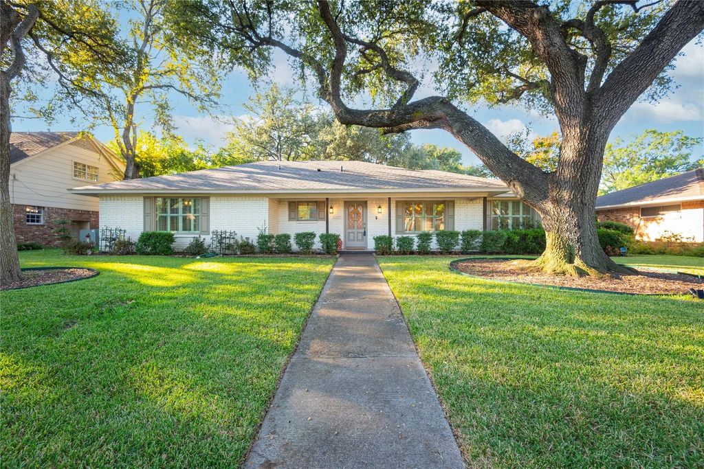 3222 Norcross Lane, Dallas