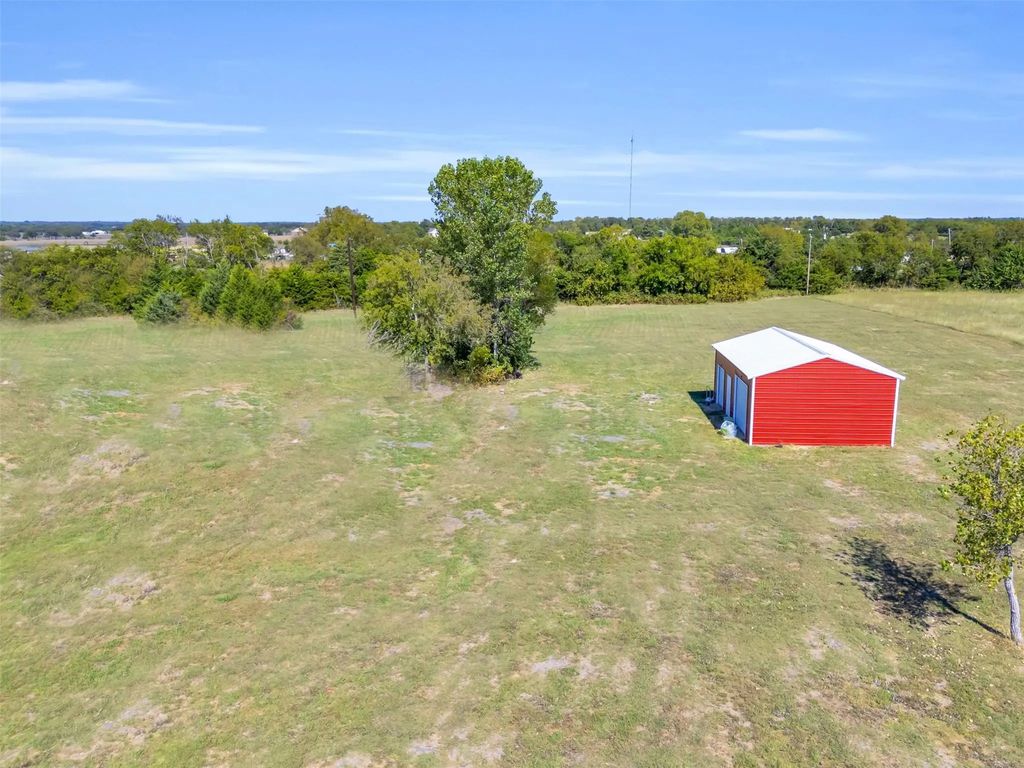 5726 Hillcrest Drive, Farmersville