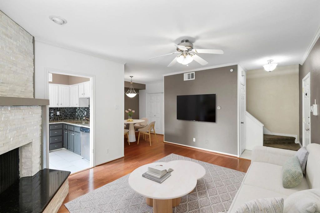 4130 Proton Drive 6d, Addison