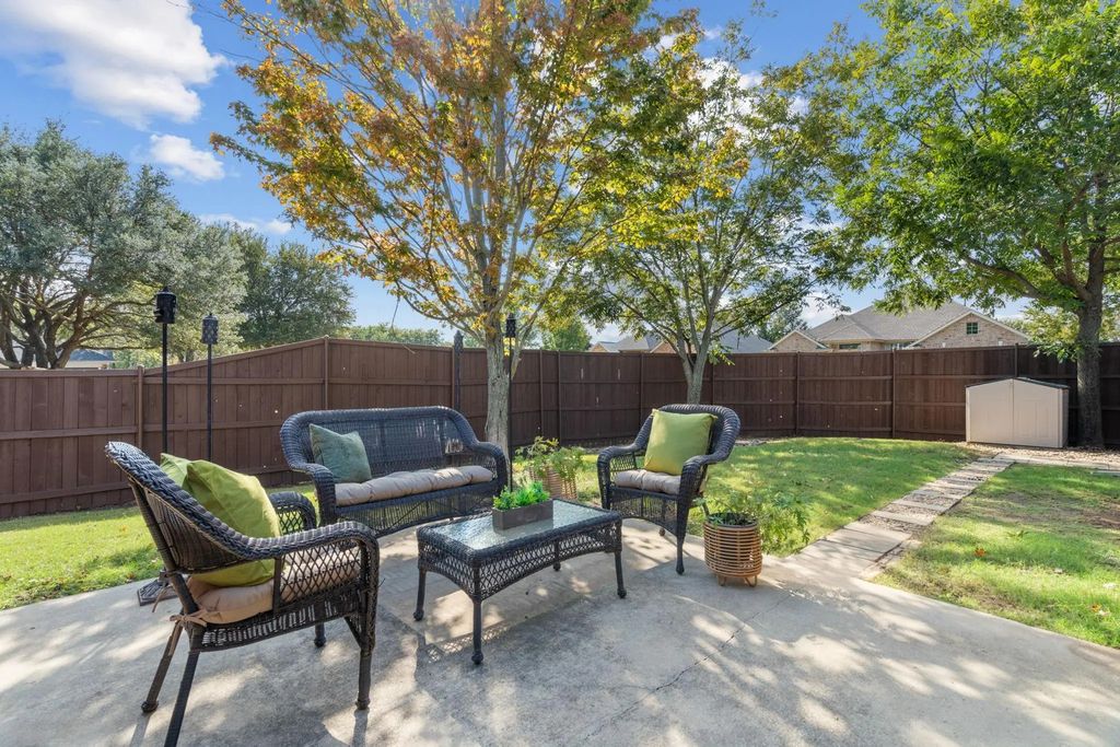 6005 Parkplace Drive, Denton