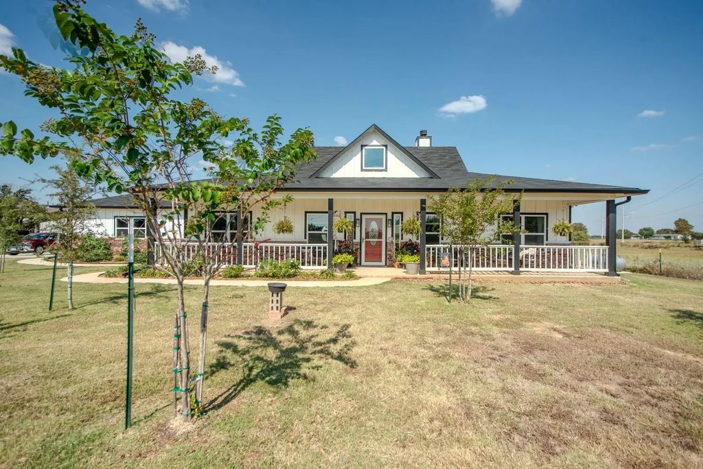 3531 County Road 1104b, Cleburne