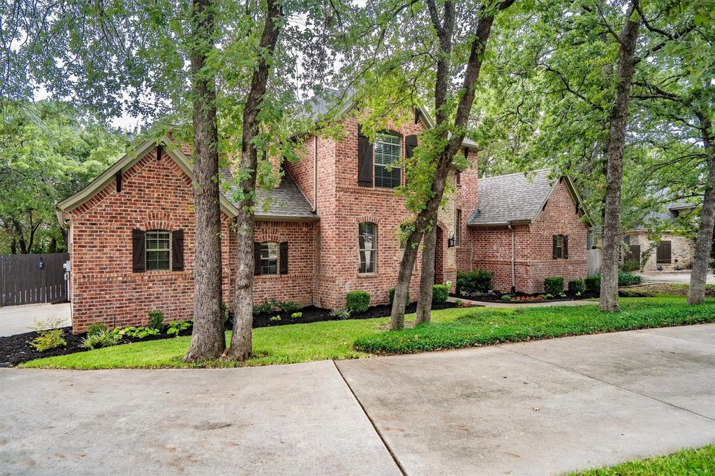 8 Saint Andrews Court, Trophy Club