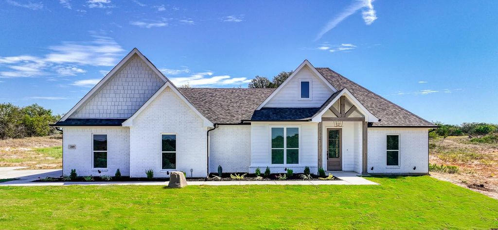209 Jefferson Way, Weatherford