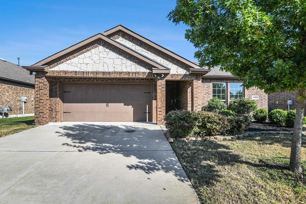 4108 Spur Trail Drive, Denton