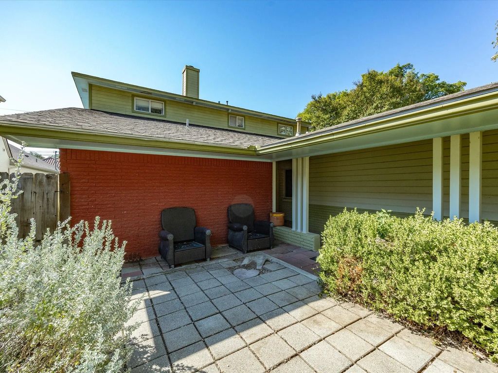 3917 W 5th Street, Fort Worth