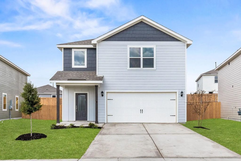14005 Golden Valley Road, Ponder