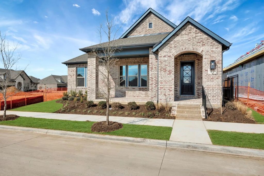 2075 Pine Grove Lane, Arlington
