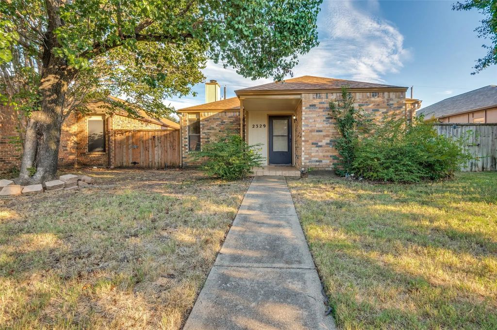2329 Markland Street, Irving