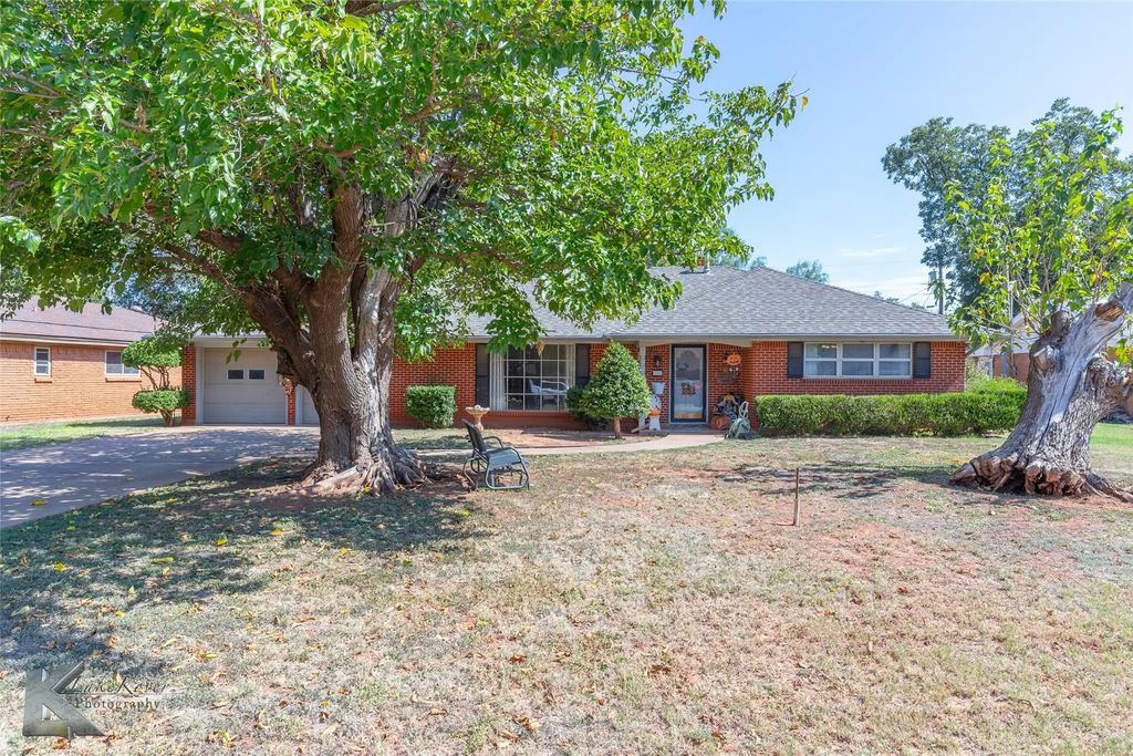 1513 Meadowbrook Drive, Abilene