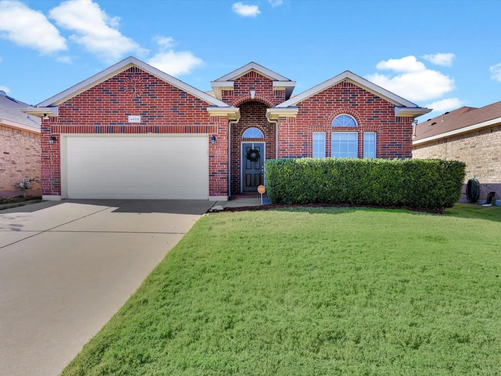 4605 Barberry Tree Cove, Fort Worth