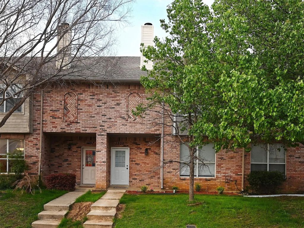 1505 Barbara Drive, Lewisville