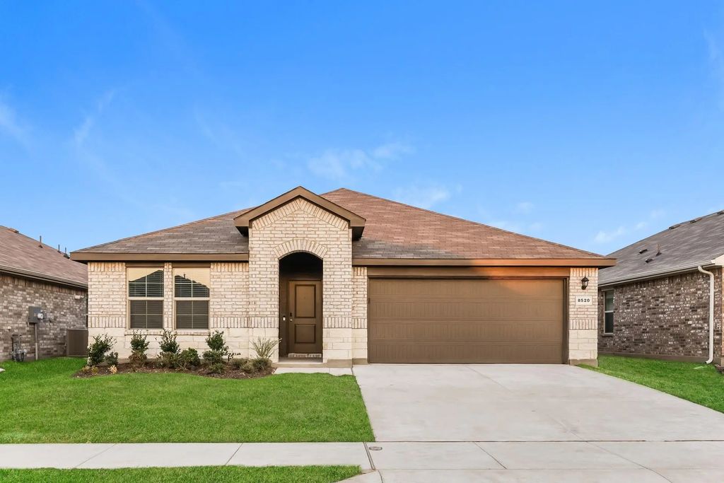 8520 Coffee Springs Drive, Fort Worth