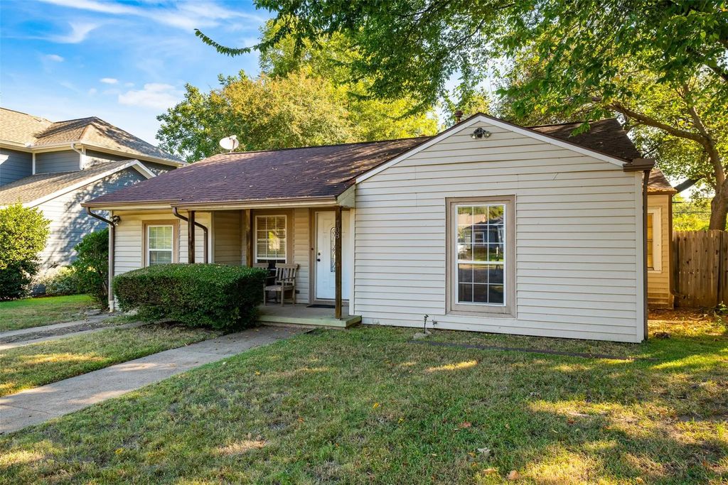 708 N Bailey Avenue, Fort Worth