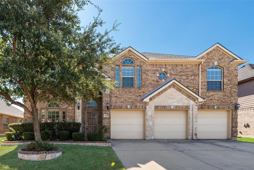 461 Running Water Trail, Fort Worth