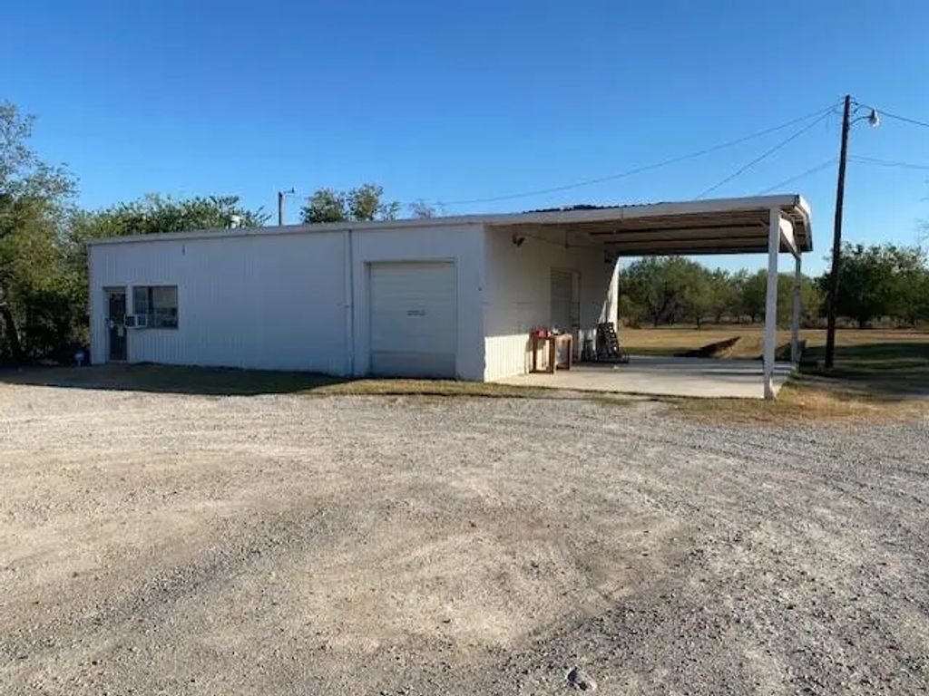900 Coleman Street, Brownwood