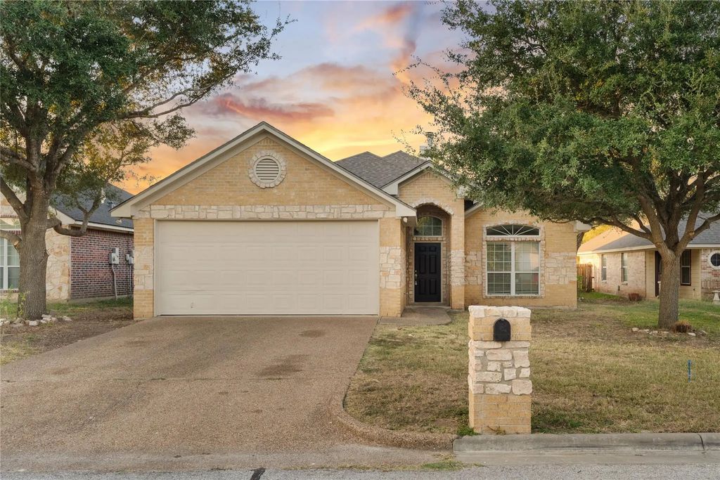 3005 Pinto Loop, Robinson